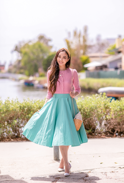 50s Rockabilly Diner Girl