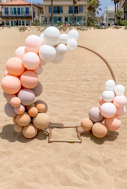 How to Make a Circle Arch Out of PVC Pipe